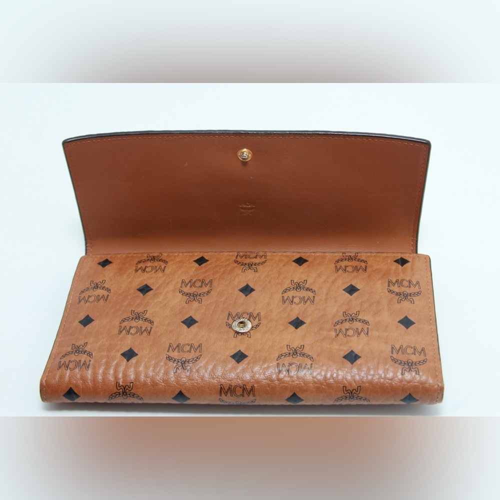 MCM signature logo-print coated canvas tri-fold wallet. - Picture 10 of 14